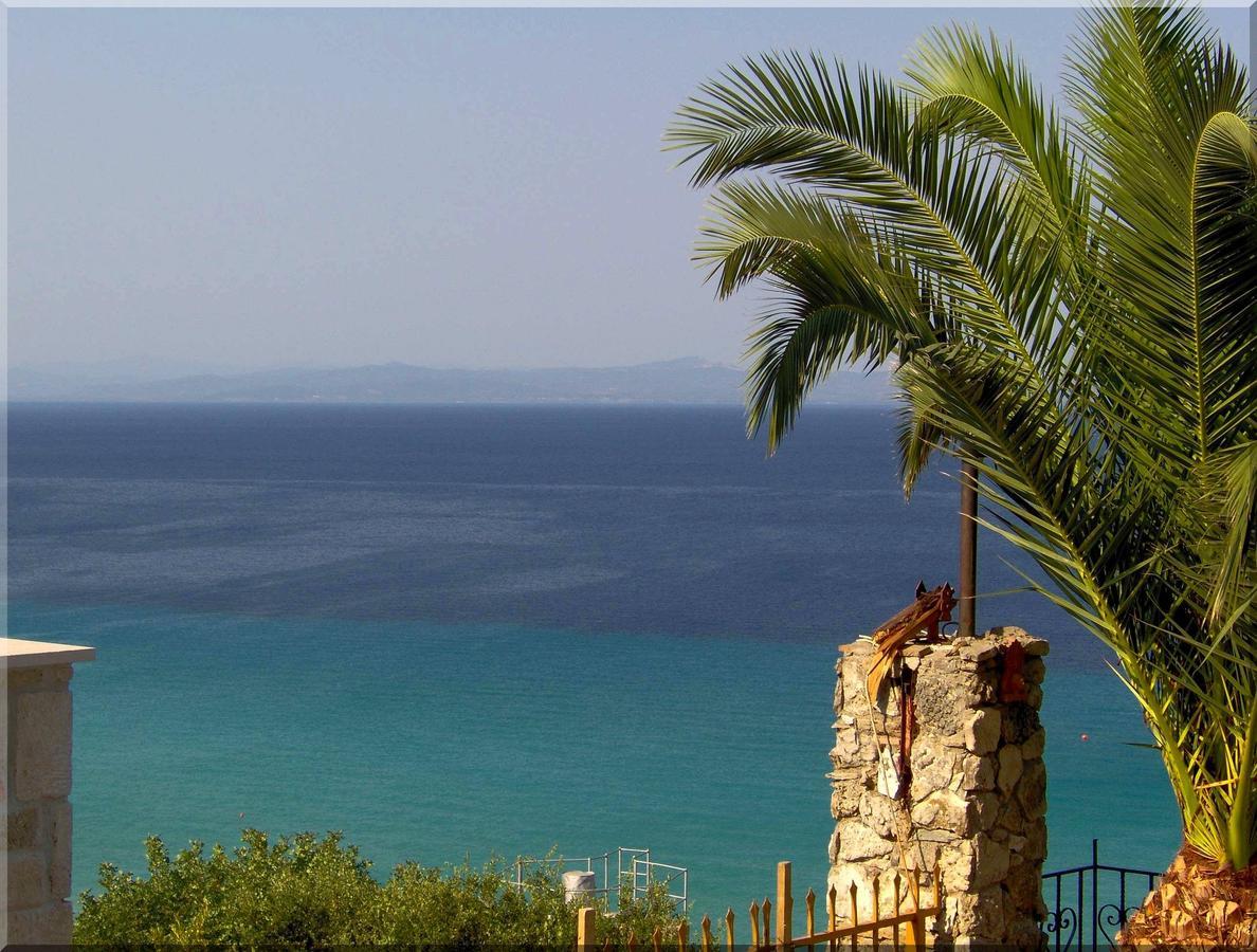 Kokkos Brothers Kallithea  外观 照片